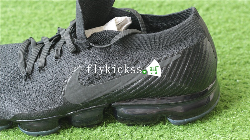 Nike Air Vapormax Triple Black